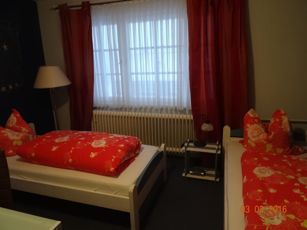 Hotel 4 Jahreszeiten Mit Restaurant Albstadt Eksteriør billede