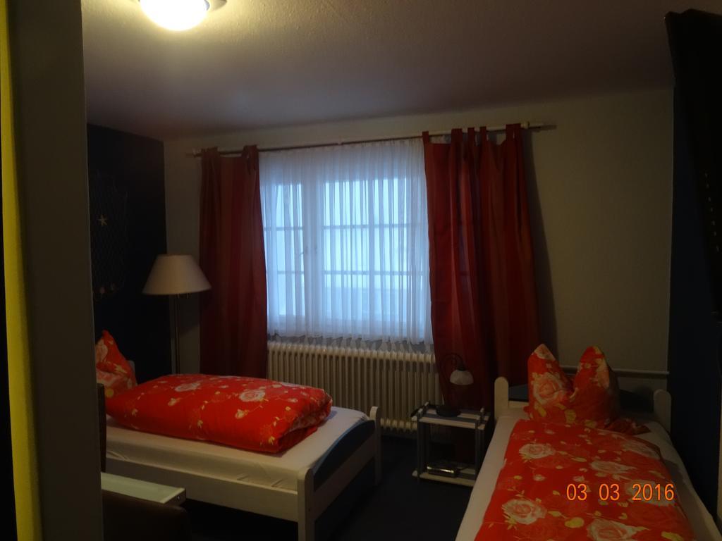 Hotel 4 Jahreszeiten Mit Restaurant Albstadt Eksteriør billede