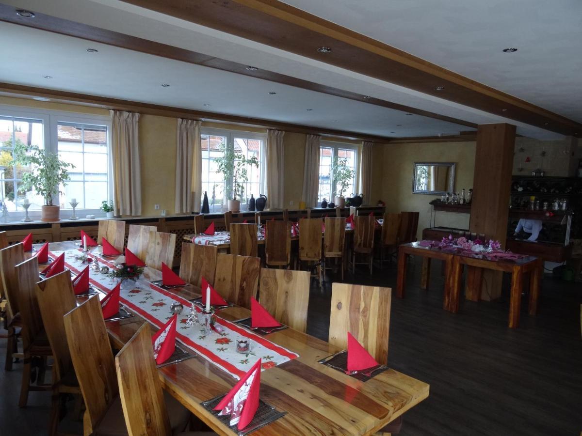 Hotel 4 Jahreszeiten Mit Restaurant Albstadt Eksteriør billede