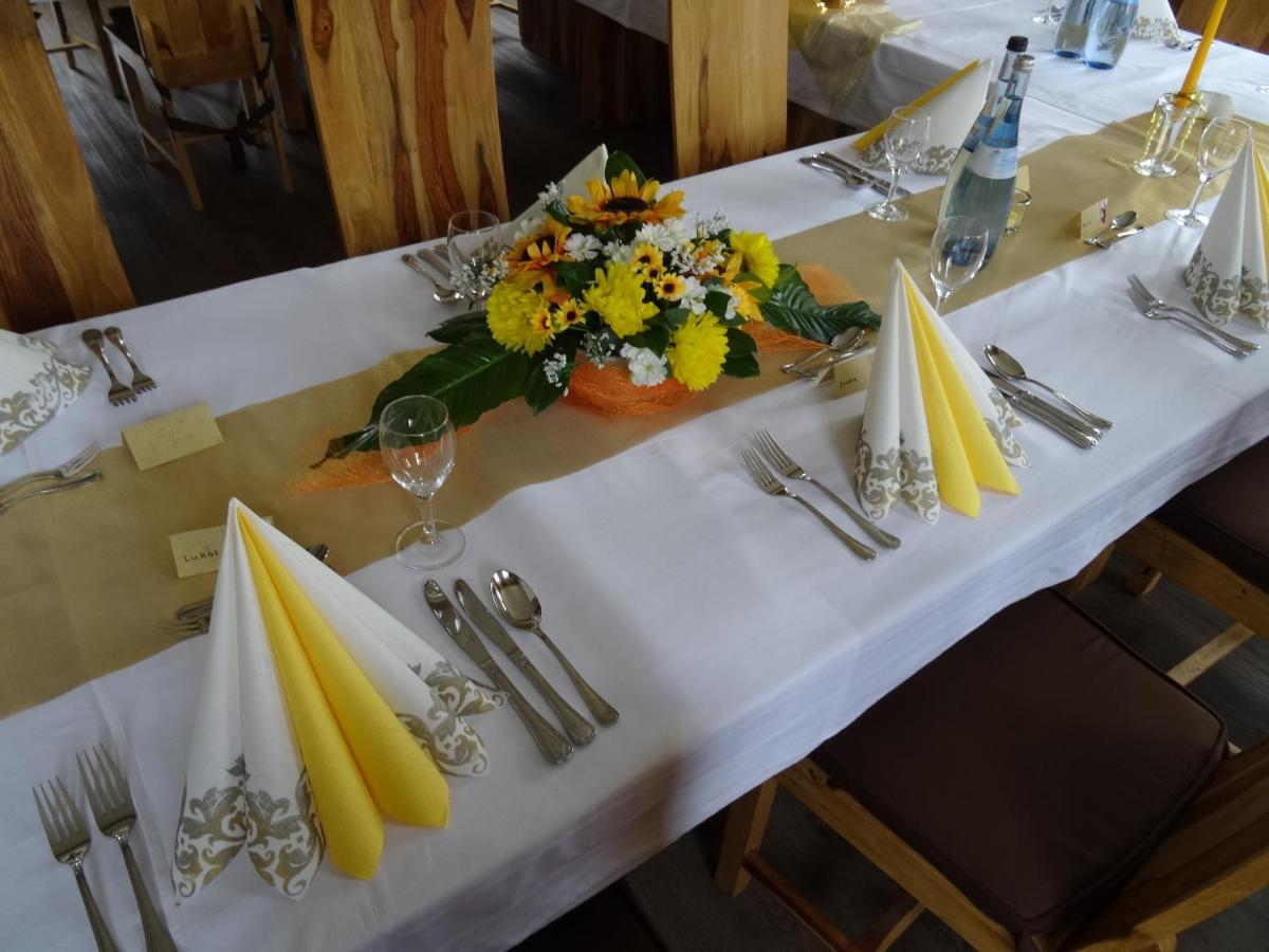 Hotel 4 Jahreszeiten Mit Restaurant Albstadt Eksteriør billede