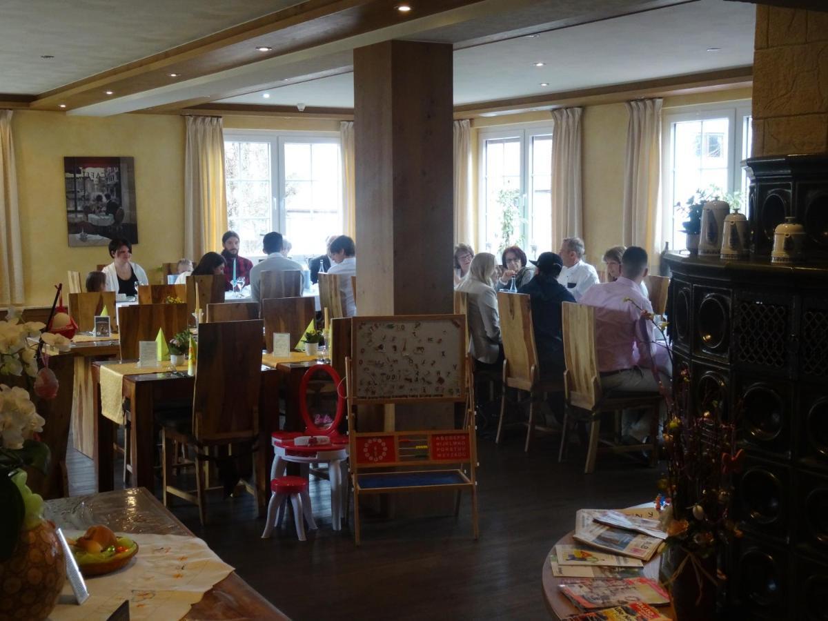 Hotel 4 Jahreszeiten Mit Restaurant Albstadt Eksteriør billede