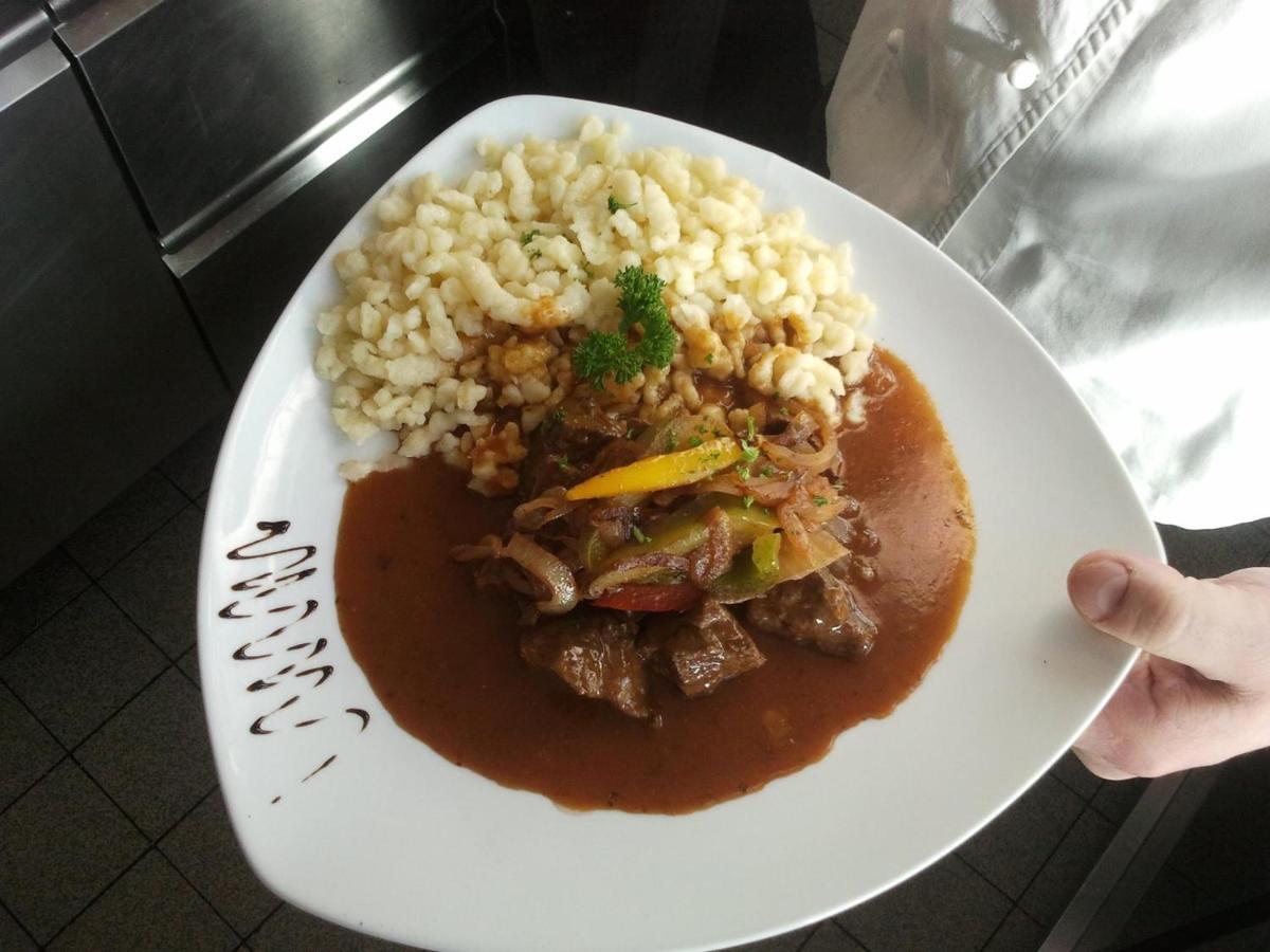 Hotel 4 Jahreszeiten Mit Restaurant Albstadt Eksteriør billede