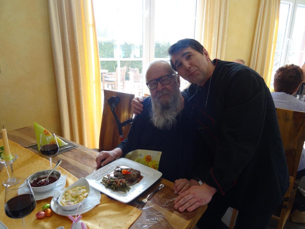Hotel 4 Jahreszeiten Mit Restaurant Albstadt Eksteriør billede